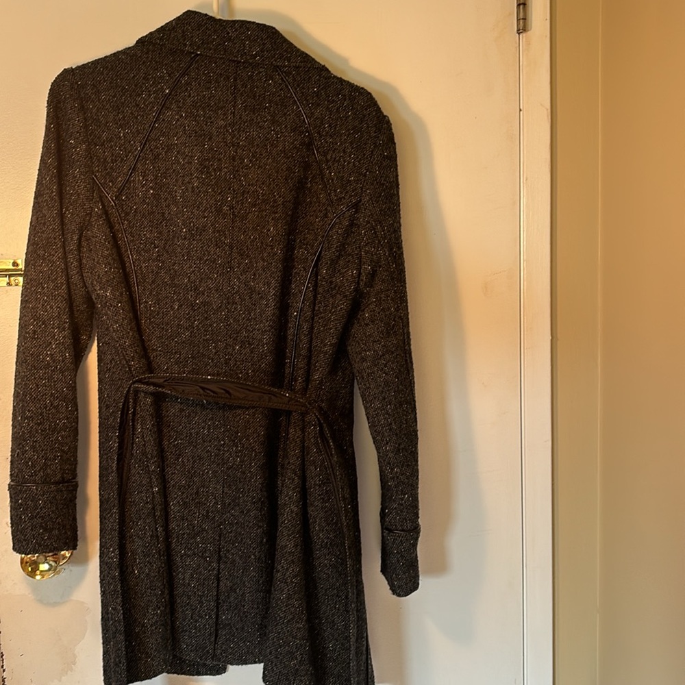 Coat - Picture 4 of 4